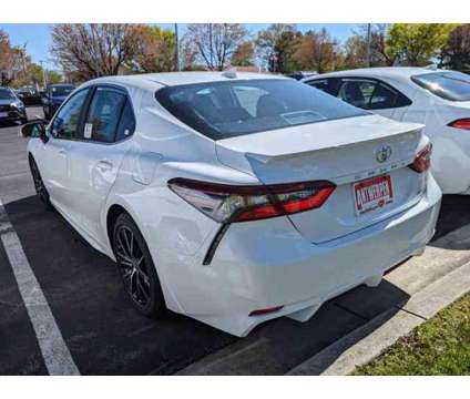 2024 Toyota Camry SE is a Silver 2024 Toyota Camry SE Car for Sale in Clarksville MD