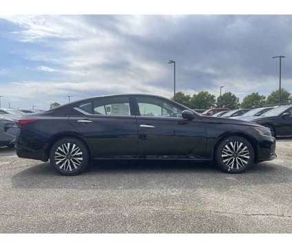 2024 Nissan Altima 2.5 SV is a Black 2024 Nissan Altima 2.5 Trim Car for Sale in Southaven MS