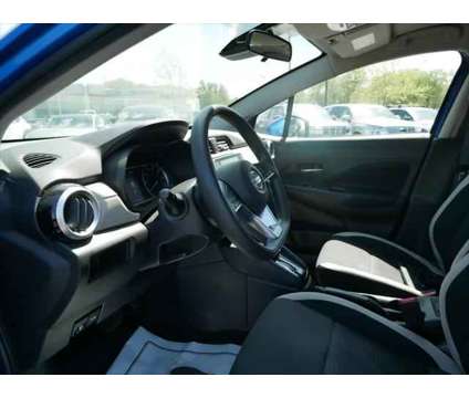 2021 Nissan Versa SV Xtronic CVT is a Blue 2021 Nissan Versa 1.6 Trim Sedan in Mankato MN