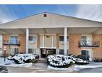 8997 Kennedy Drive, Unit 206F, Des Plaines, IL 60016