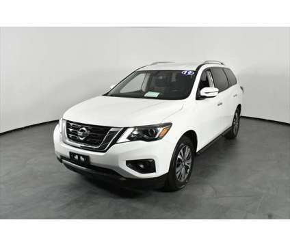 2019 Nissan Pathfinder SV is a White 2019 Nissan Pathfinder SV SUV in Orlando FL