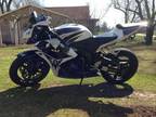 $6,500 2007 Cbr 600 Rr