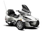 New 2015 Can-Am Spyder RT SE6 Motorcycle in White #M1400 Only at Jim Potts Motor