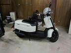 2004 Yamaha Zuma Sport Scooter + Extra