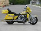 2005 Harley-Davidson CVO Electra Glide FLHTCSE2