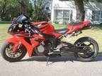 $7,000 OBO 2006 Honda CBR 1000 RR