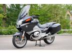 Riding 2005 BMW R1200RT