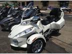 Nice Pre-owned 2014 Can-Am Spyder RT Limited in White, ONLY $21995 at Jim Potts