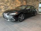 2023 Lexus ES 300h 300h