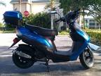 2012 New TaoTao 50cc Scooter W/Access! Never dropped. Great Deal!