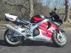 $3,999 1998 Honda CBR 900RR -