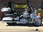 2013 Harley-Davidson Ultra Classic Electra Glide FLHTCUSE6 CVO