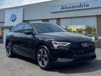 2022 Audi e-tron quattro Premium