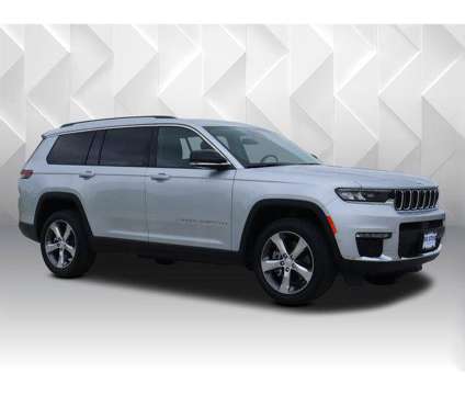 2024 Jeep Grand Cherokee L Limited 4x2 is a Silver 2024 Jeep grand cherokee SUV in Friendswood TX