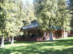 Cusick 2BR 1.5BA, Log Sided Cabin on Pend Oreille River!