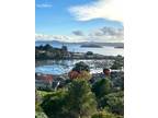 PEACOCK GAP- 3BD/2BA DUPLEX w/ Spectacular Bay Views, Large Deck, Storage & ...