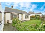 Trelawney Avenue, Treskerby, Redruth, TR15 2 bed detached bungalow for sale -