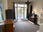 Bedsit With Private Garden To Rent Cavendish Road, Clapham SW12 0DF£160 pw /