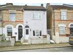 3 bedroom Mid Terrace House for sale, Kitchener Road, Rochester, ME2