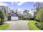 4 bed house for sale in Shelvers Way, KT20, Tadworth