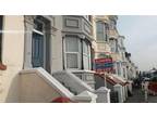 2 bed flat to rent in Grosvenor Place, CT9, Margate