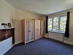 2 bed flat to rent in Oak Tree Dell, NW9, London