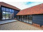 3 Bedroom Barn conversion for Sale in Willow Barn