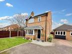 3 bed house for sale in Lutea Close, SS15, Basildon