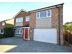 4 bedroom detached house for sale in 2 The Green, Auckley, DN9