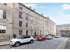 19 (1F2) Gayfield Square, New Town, Edinburgh EH1, 4 bedroom flat for sale -