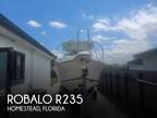 2002 Robalo R235 Boat for Sale