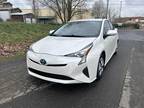 2016 Toyota Prius Two Eco HATCHBACK 4-DR