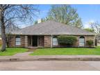 Single Family Residence - De Soto, TX 440 Derby Ln