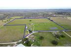 6467 Seawillow Rd, Lockhart, TX 78644