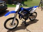 2003 yamaha yz 125 dirt bike. Excellent condiditon