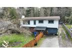 House for sale in Lake Cowichan, Lake Cowichan, 246 South Shore Rd, 955191