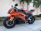 2009 Yamaha YzF-R6 --------------