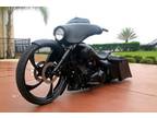 2014 Harley Davidson Street Glide Streched Flawless Bike