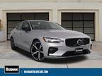 2024 Volvo S60 B5 Core Dark Theme