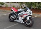 2009 Yamaha YZF R6 White Pearl / Red