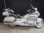 2006 Honda Gold Wing Audio / Comfort (GL18HP)