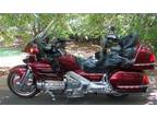 RUNS GREAT~~!2004 Honda Goldwing GL 1800 (fully loaded~