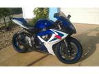 $2,550 2006 Suzuki GSX-R600 Motorcycle Blue and White Stock