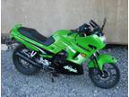 Good looking 2003 Kawasaki Ninja 250, runs great! perfect for 14+