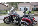 Awesome Kawasaki Vulcan Nomad 1500 w/ removable training wheels