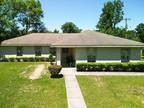 2101 SW 3rd St, Ocala, FL 34471