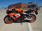 2006 Honda CBR 1000RR repsol motorcycle excellent