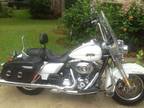 2012 Harley Road King Classic • White Hot Pearl