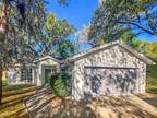 2405 Woody Trace Ln, Tampa, FL 33612