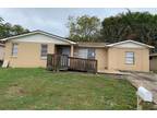 7236 San Carlos Dr, Port Richey, FL 34668